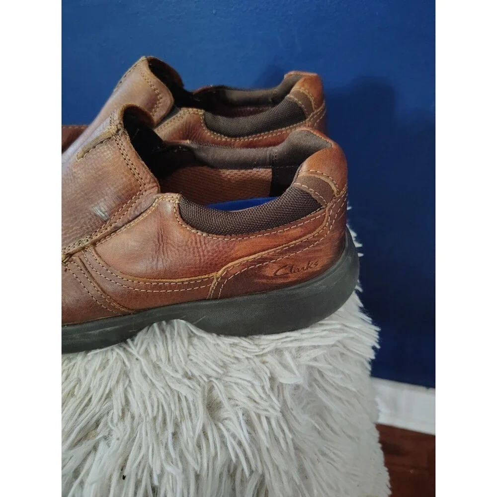 Clarks Men's Tumbled Brown Leather Loafers Size 11 Shoes